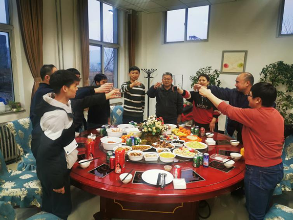 Leaders of the party, government, work group of sunken Galaxy in Chengde expressed condolences to th